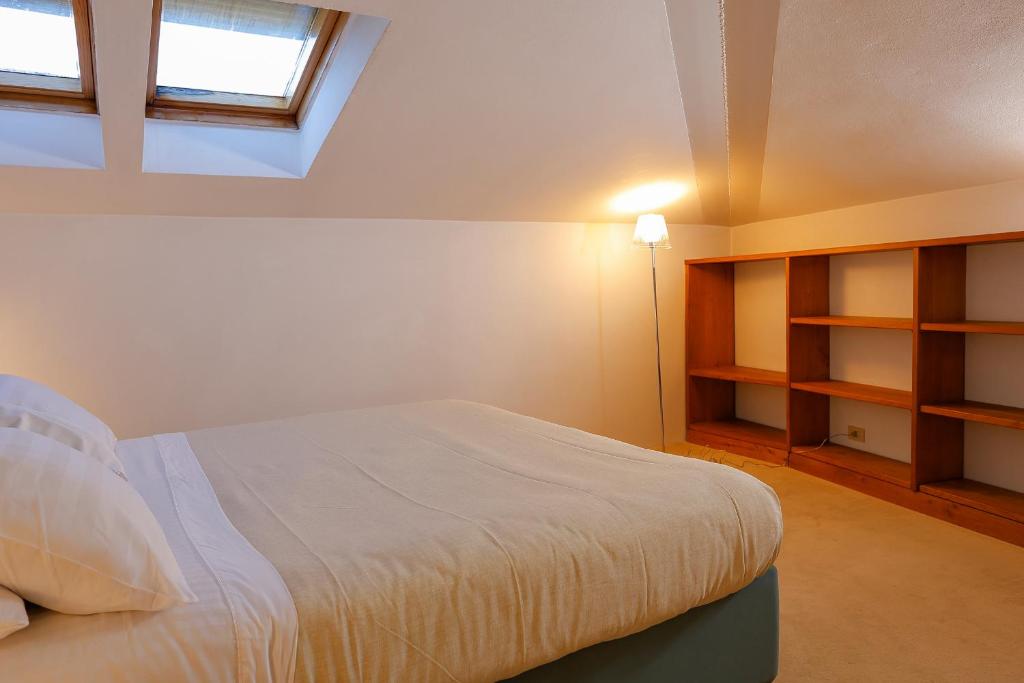 Greve Center Apartments — franciaágyas szoba
